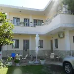 Ferienhaus 2 Floor House Perfect For Large Groups Velipojë