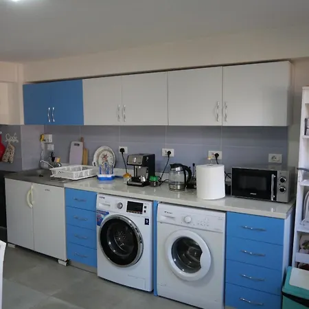 2 Floor House Perfect For Large Groups