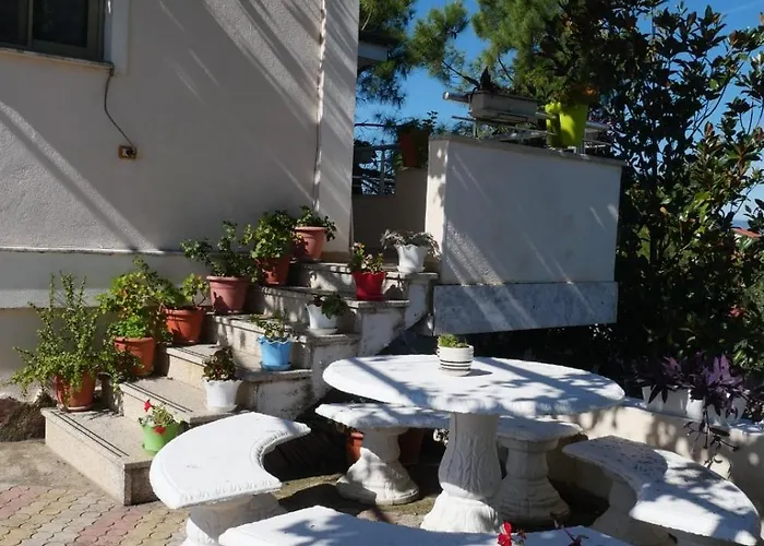 Holiday home 2 Floor House Perfect For Large Groups