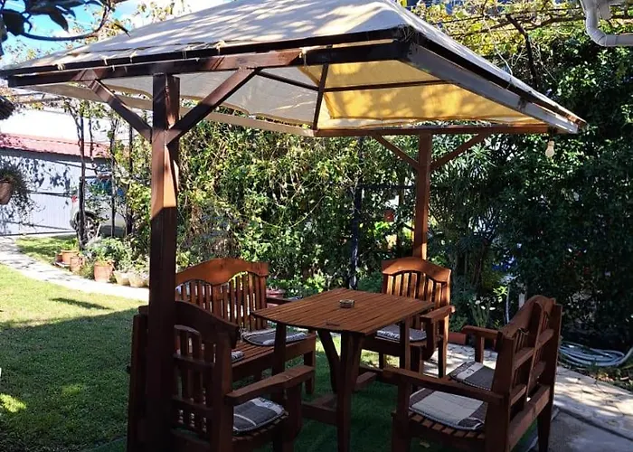 2 Floor House Perfect For Large Groups