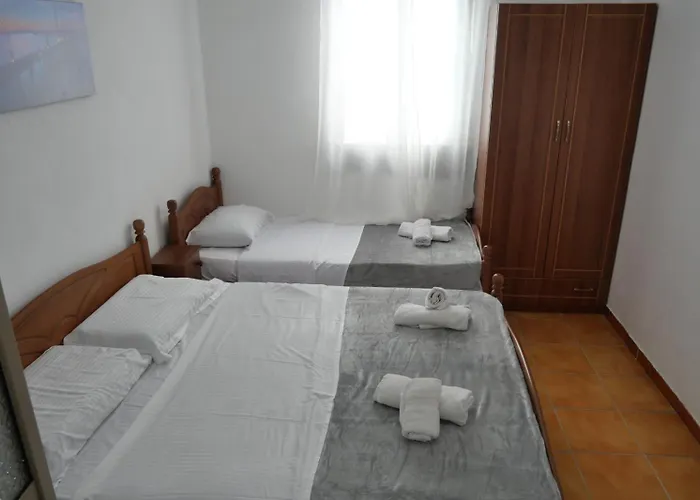 Holiday home 2 Floor House Perfect For Large Groups Velipoje