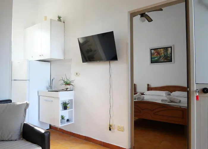 2 Floor House Perfect For Large Groups Holiday home *