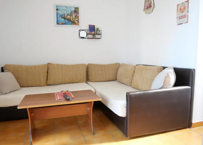 2 Floor House Perfect For Large Groups * Velipoje