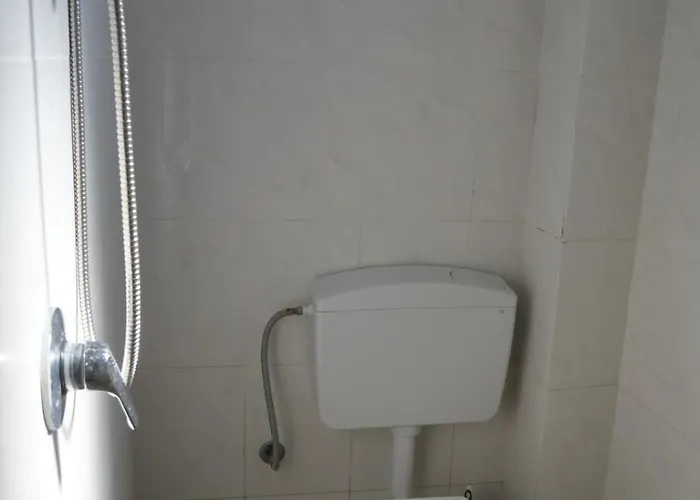 2 Floor House Perfect For Large Groups * Velipoje