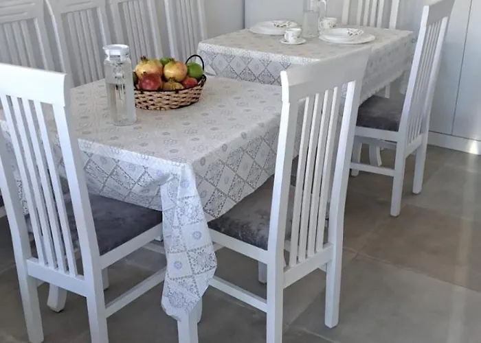 2 Floor House Perfect For Large Groups * Velipoje